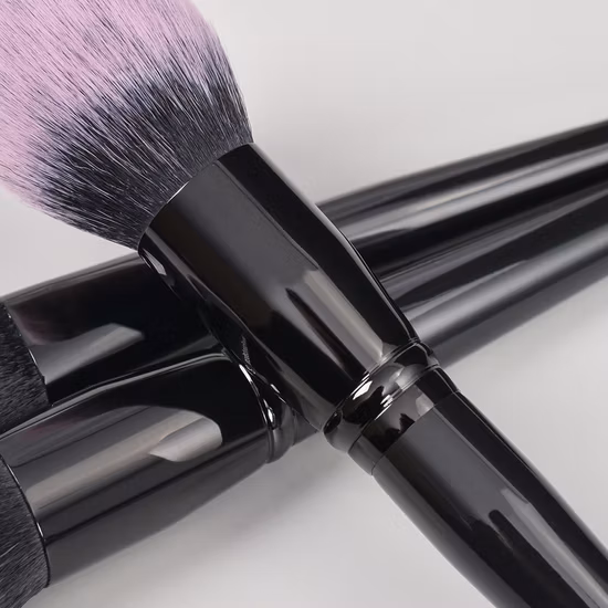 Hochwertiger schwarzer, weicher Kunsthaar-Make-up-Puder-Lippen-Eyeliner-Kosmetikpinsel